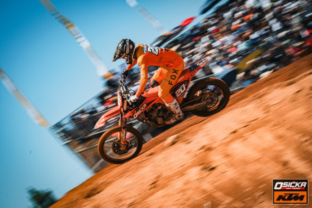 Tisková zpráva: Mikula z Osička MX Teamu vlétl do MXGP of Portugal a ziskem holeshotu opět přepisuje dějiny českého motokrosu